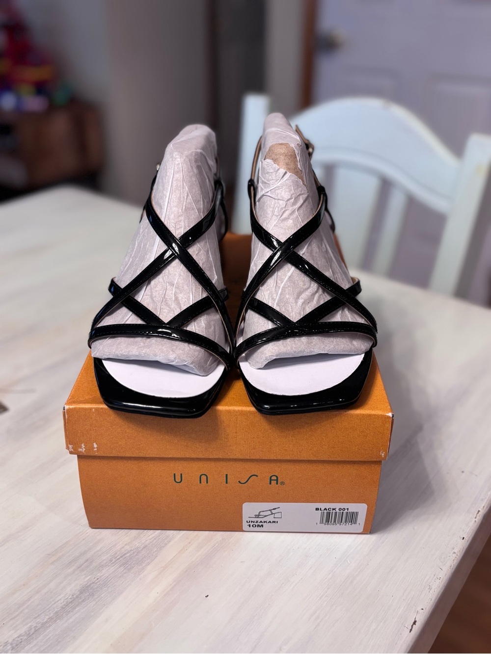 EUC Unisa UNZAKARI Women’s Black Shoe 10M Patent Leather Block Heel Open Toe